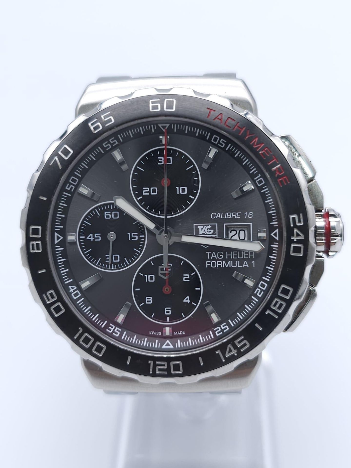 A Tag Heuer Formula 1 Chronograph Gents Watch. Steel and ceramic strap and case - 43mm. Silver - Image 2 of 9