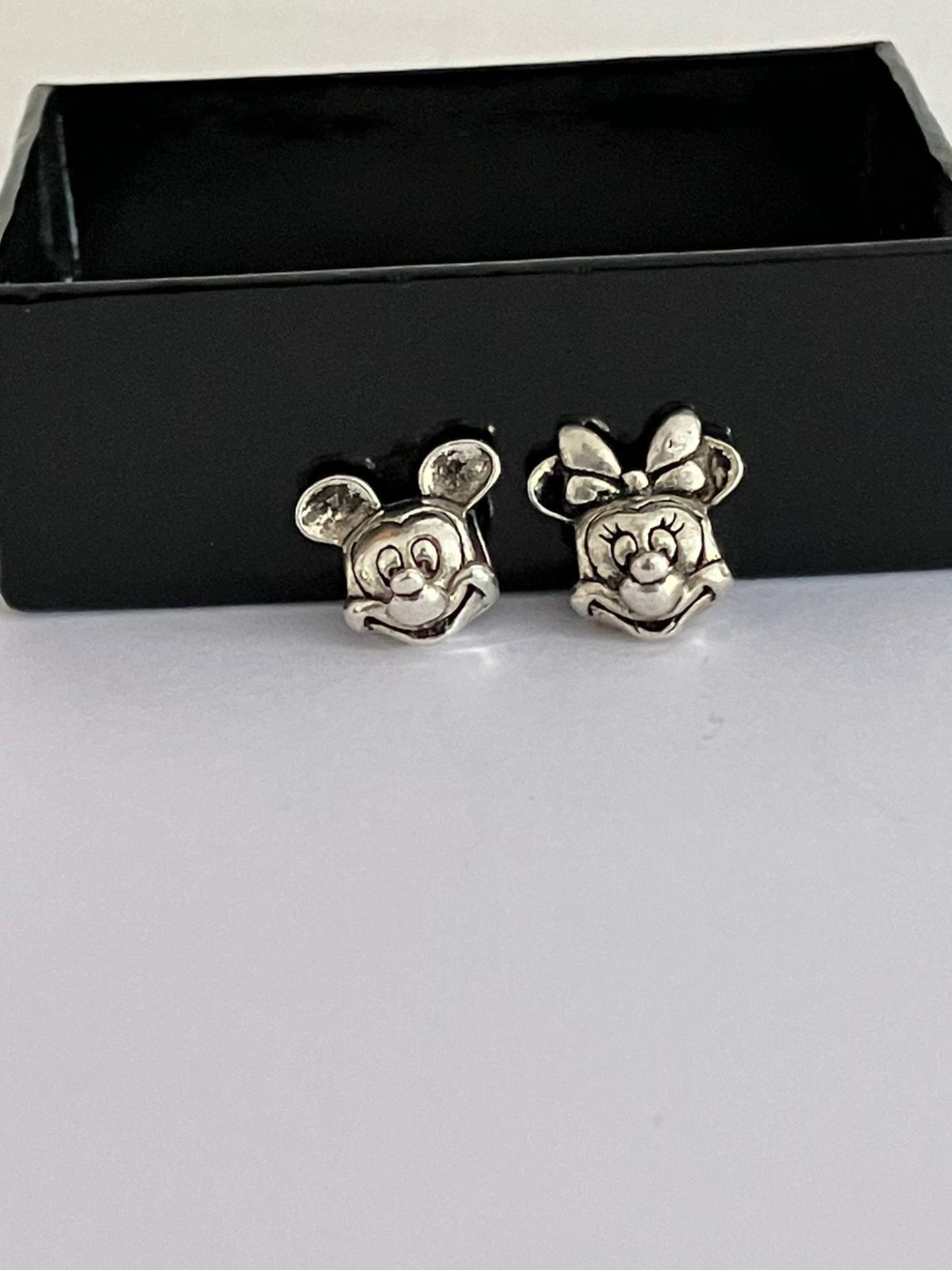 Genuine PANDORA MICKEY & MINNIE MOUSE SILVER BRACELET CHARMS. Complete with a full set of Pandora - Image 4 of 5