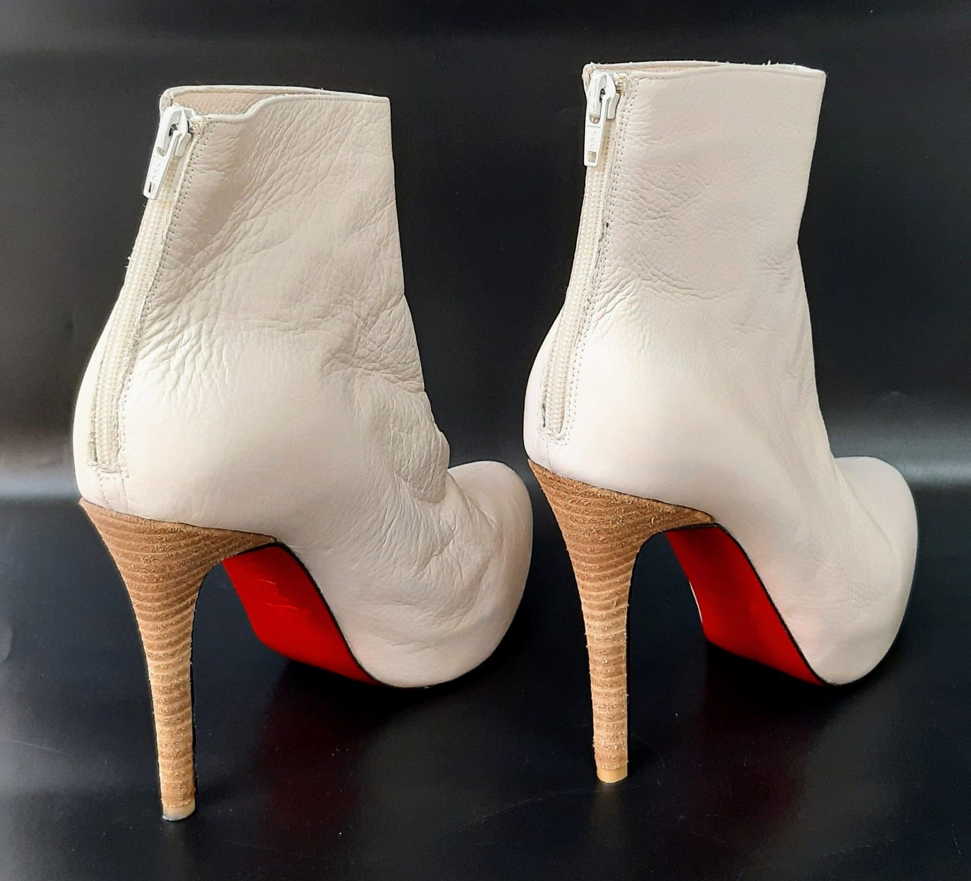 A Pair of Preloved Christian Louboutin Platform Ankle Boots, White leather with Wooden Heel, UK - Image 5 of 8