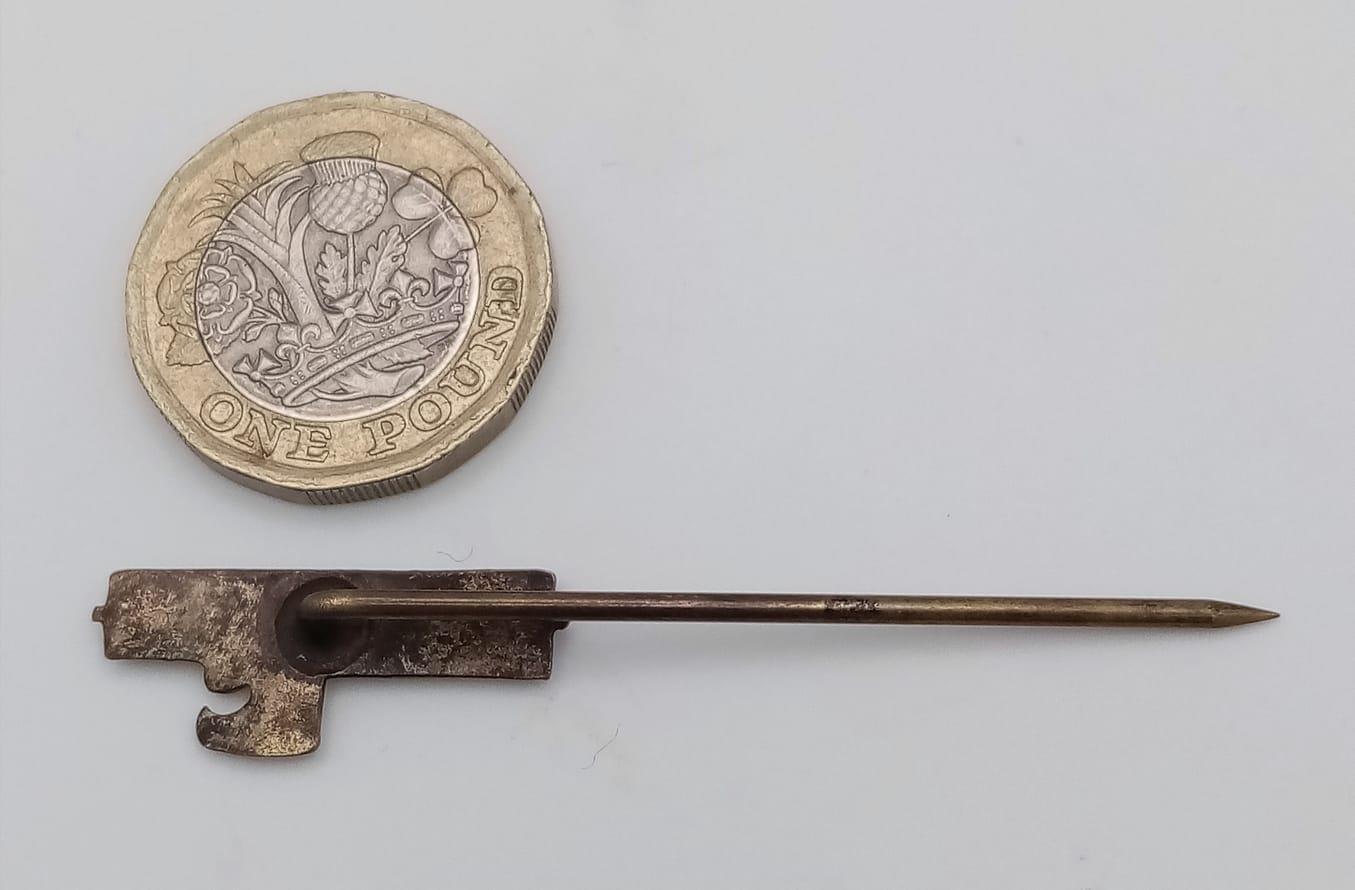 WW2 Italian Fasces Axe & Rods Fascist Stick Pin. - Image 3 of 3
