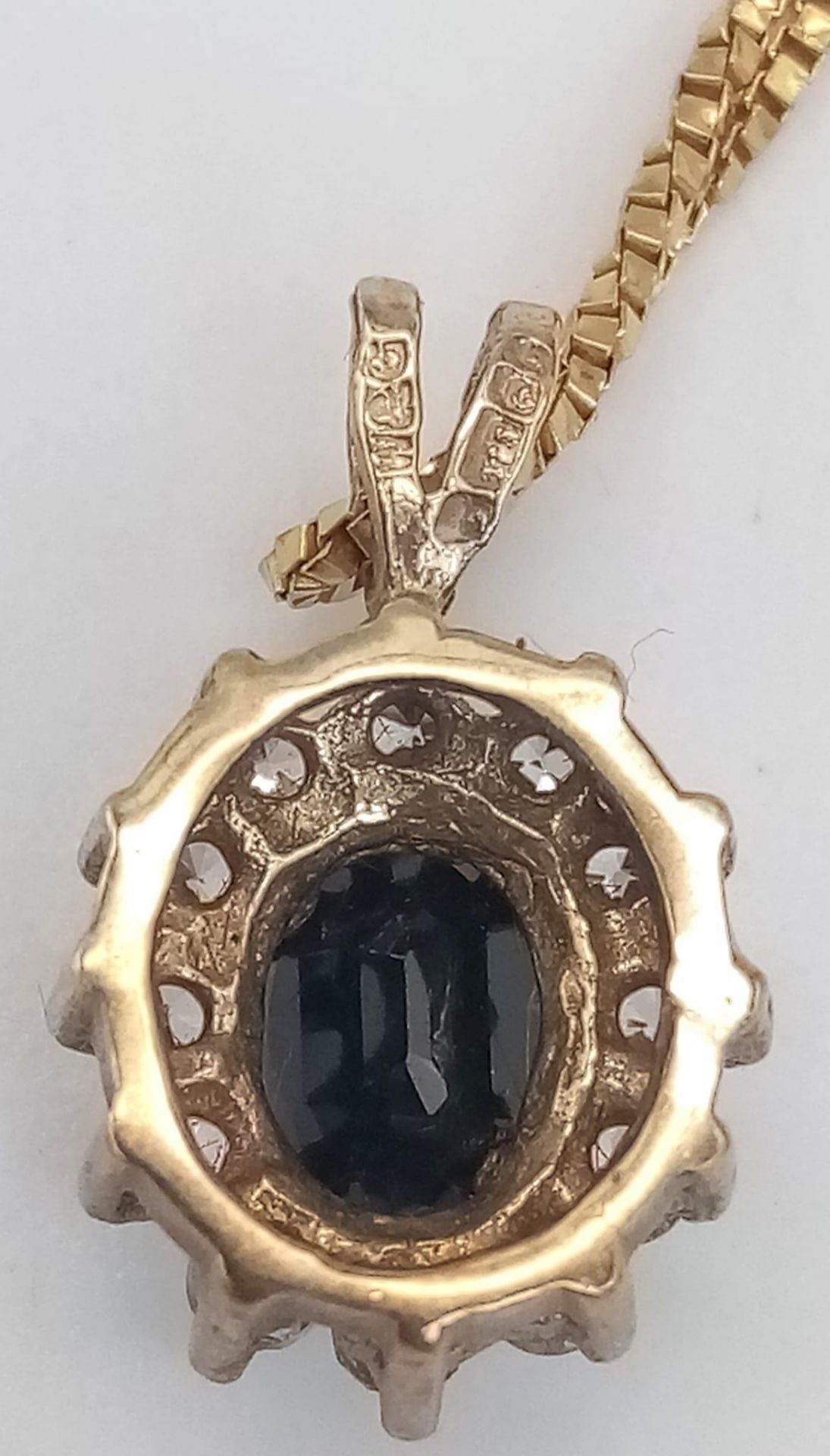 A Sapphire and Diamond Pendant set in 9K Gold on a 9K Yellow Gold Disappearing Necklace. 15mm and - Image 4 of 6