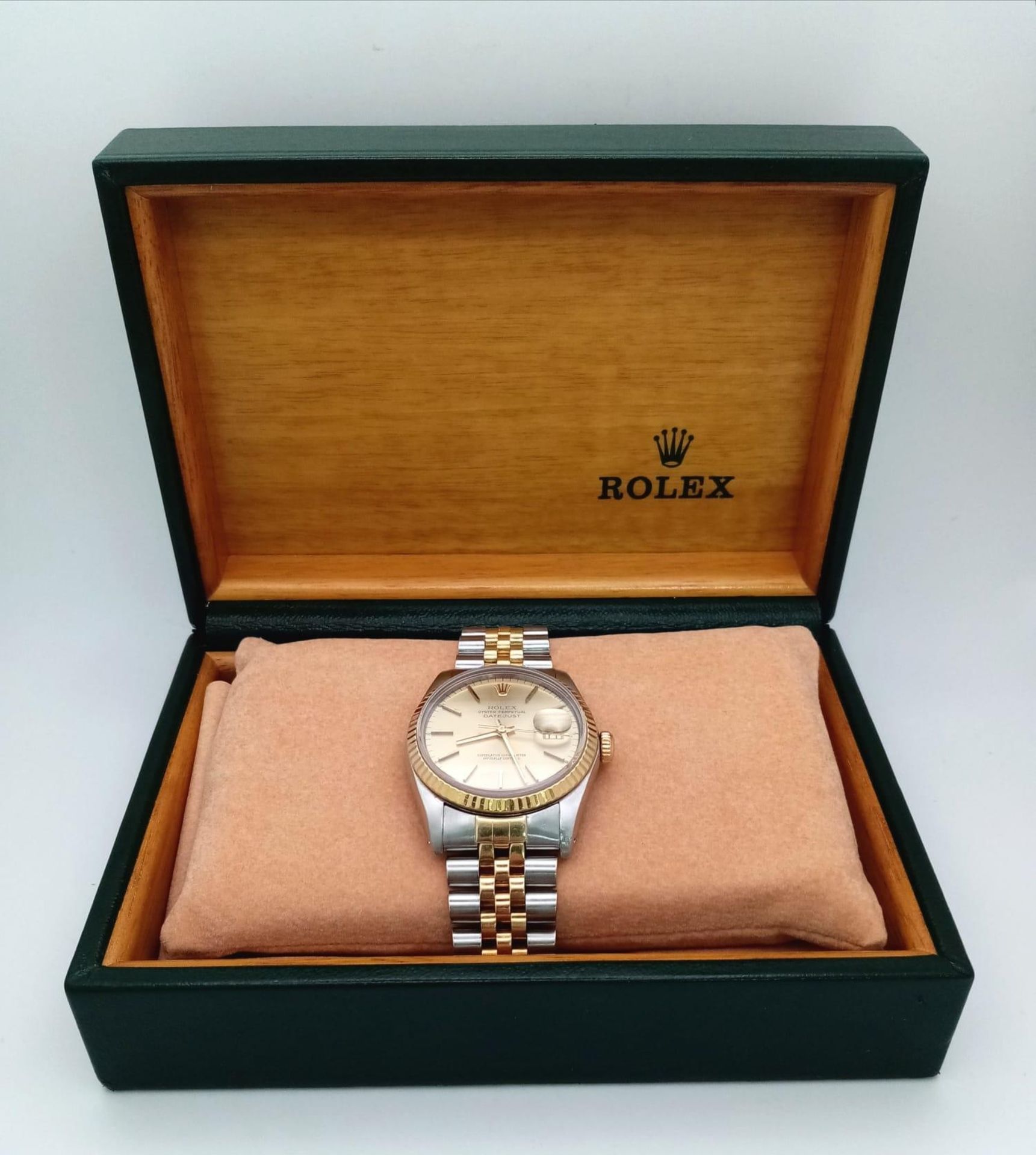 A ROLEX OYSTER PERPETUAL DATEJUST IN BI-METAL WITH GOLDTONE DIAL IN ORIGINAL BOX . 36mm - Image 9 of 10