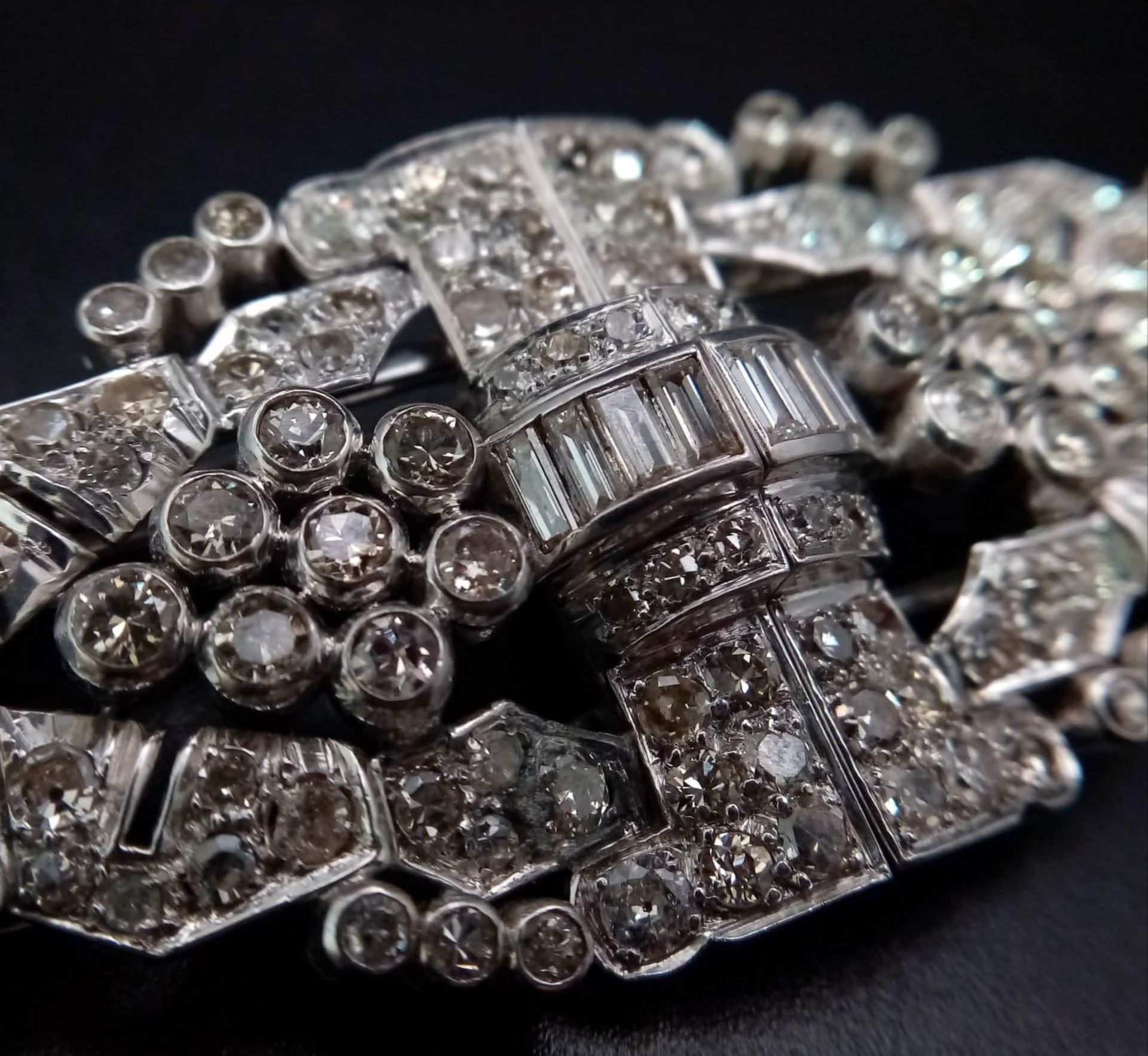 An Art Deco Style 18K White Gold and Diamond Double Clip Brooch. 2ct approx. of round brilliant - Image 6 of 7