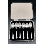 Six Vintage 925 Silver Teaspoons in Original Case. Makers mark of Pinder Bros. 67g total weight.