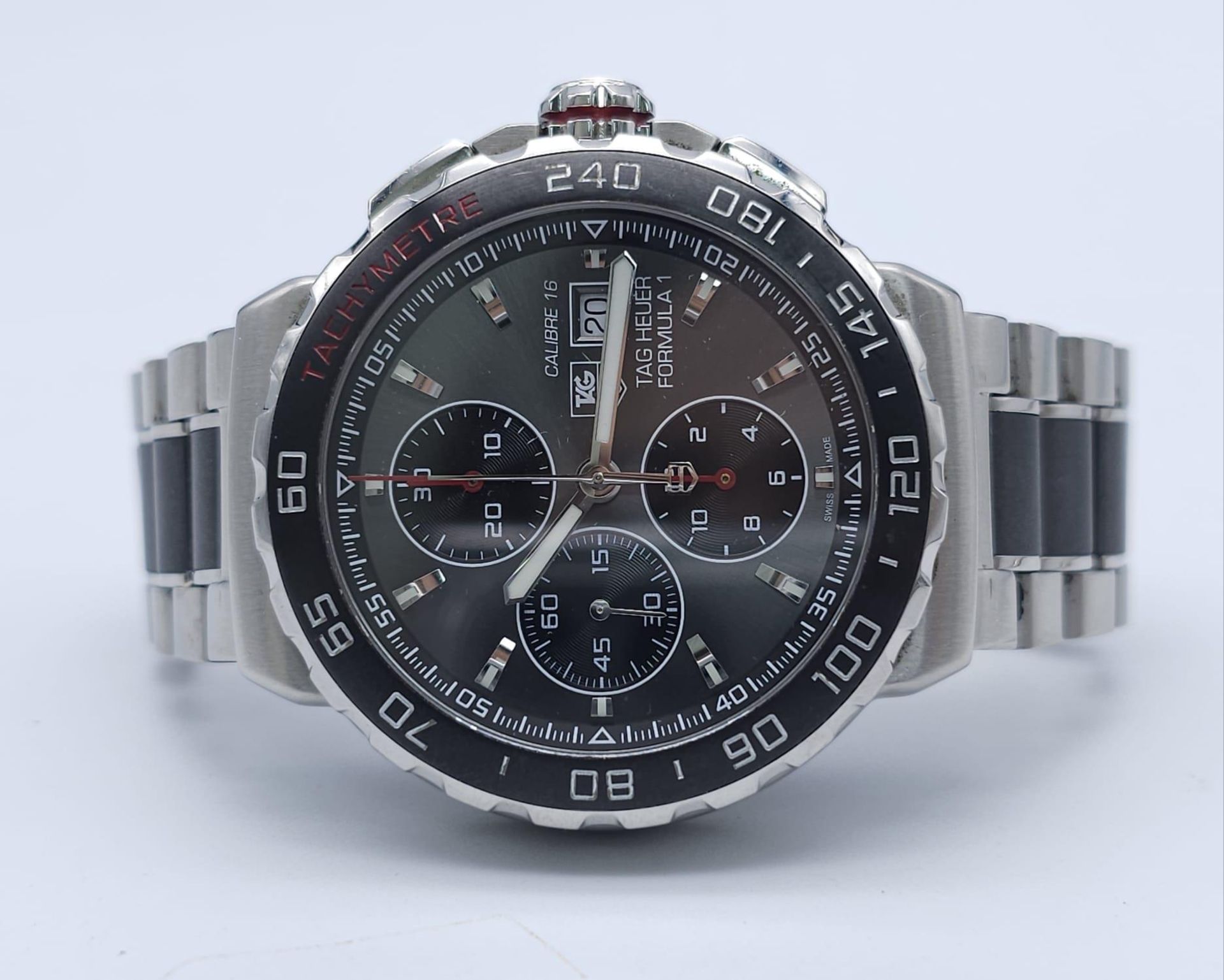 A Tag Heuer Formula 1 Chronograph Gents Watch. Steel and ceramic strap and case - 43mm. Silver