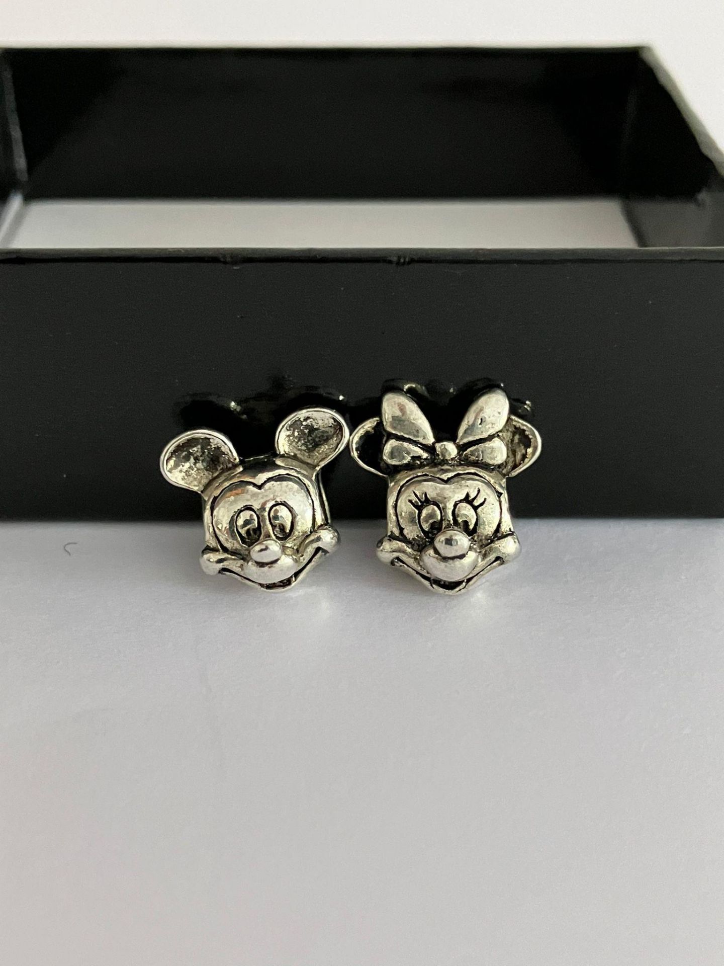 Genuine PANDORA MICKEY & MINNIE MOUSE SILVER BRACELET CHARMS. Complete with a full set of Pandora