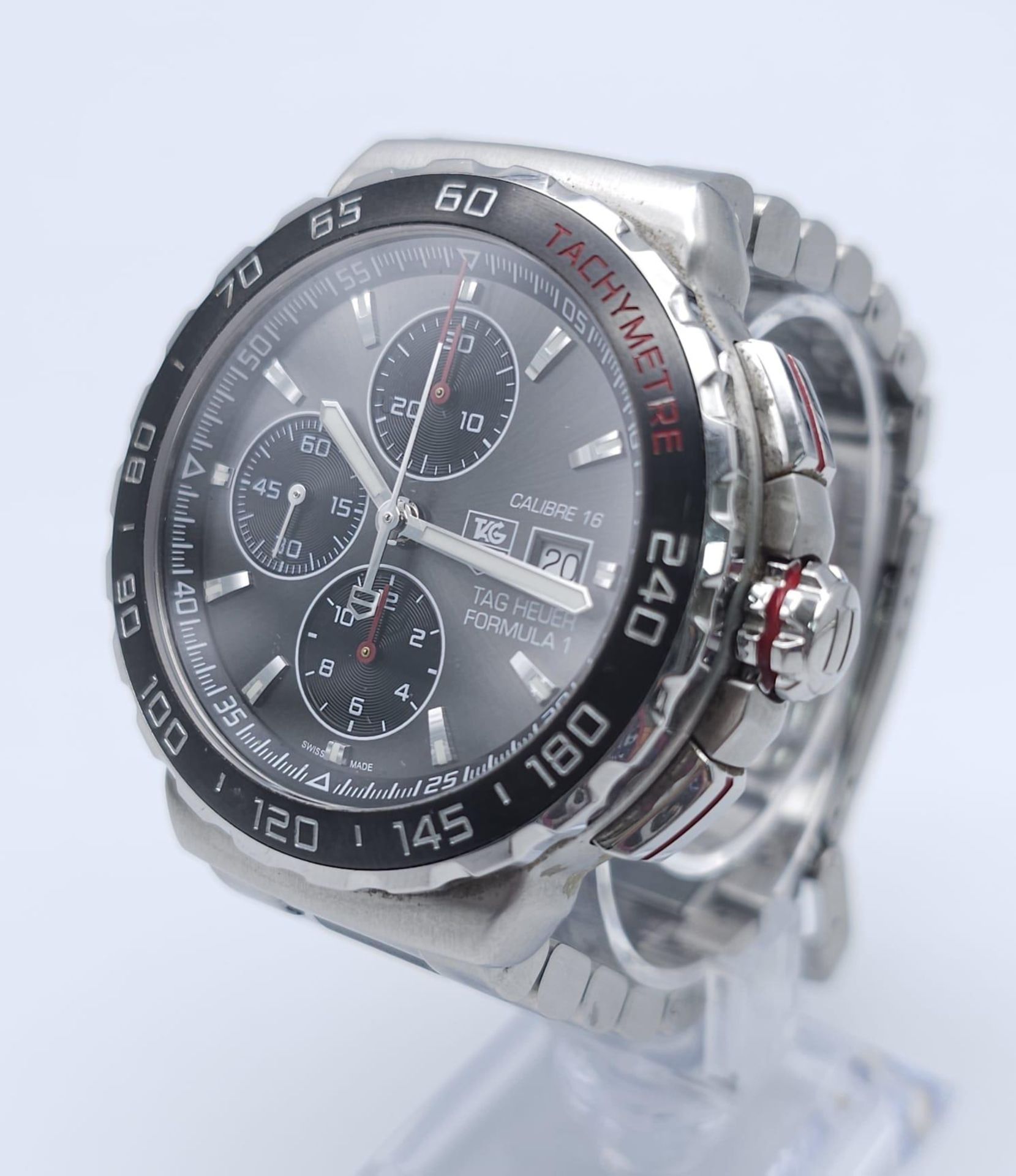 A Tag Heuer Formula 1 Chronograph Gents Watch. Steel and ceramic strap and case - 43mm. Silver - Image 3 of 9
