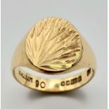 A 9K Yellow Gold Signet Ring with Bark-Effect Decoration. Size O. 4.72g weight.