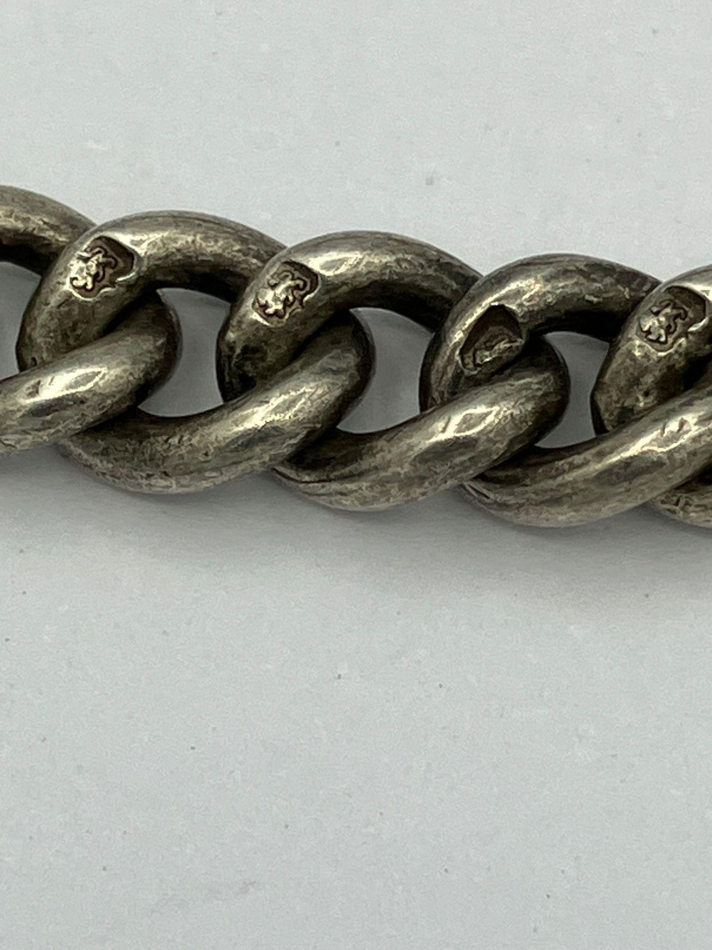 Antique SILVER WATCH CHAIN 1912 With full Hallmark on T Bar and every link individually stamped - Bild 3 aus 4