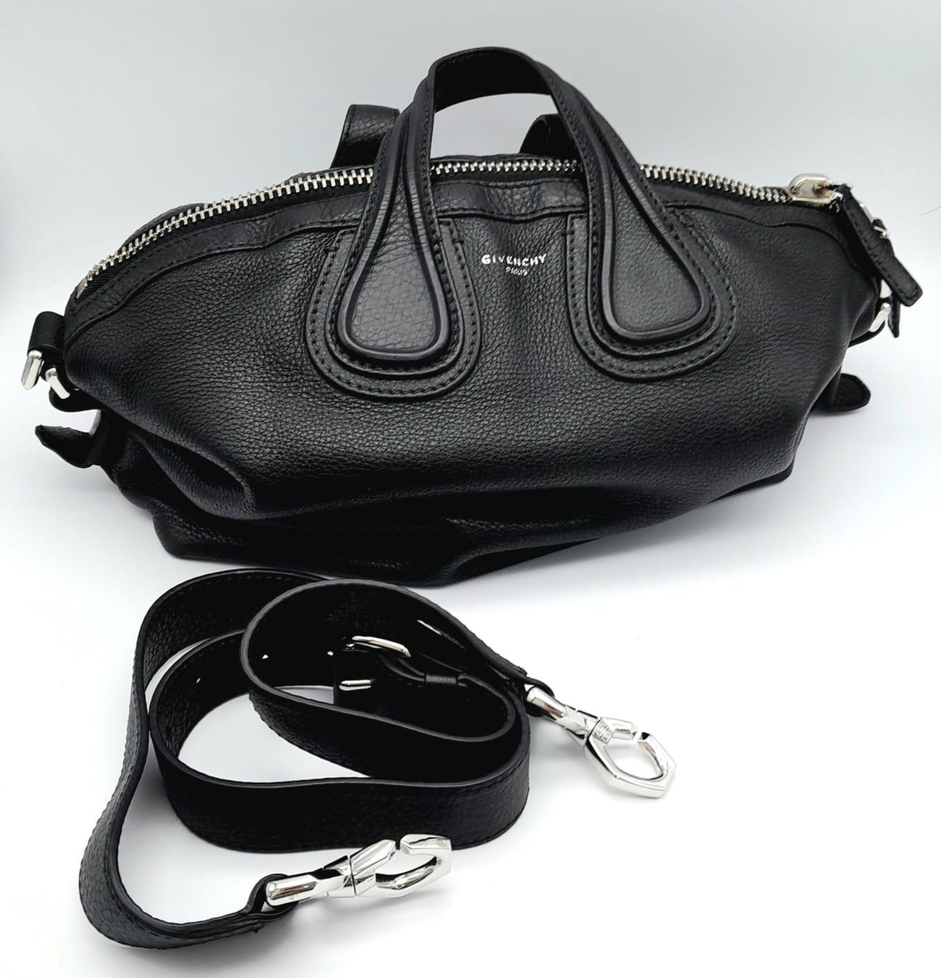 A Givenchy Black Grained Leather Nightingale Shoulder Bag. Come with a detachable shoulder strap. - Image 17 of 17
