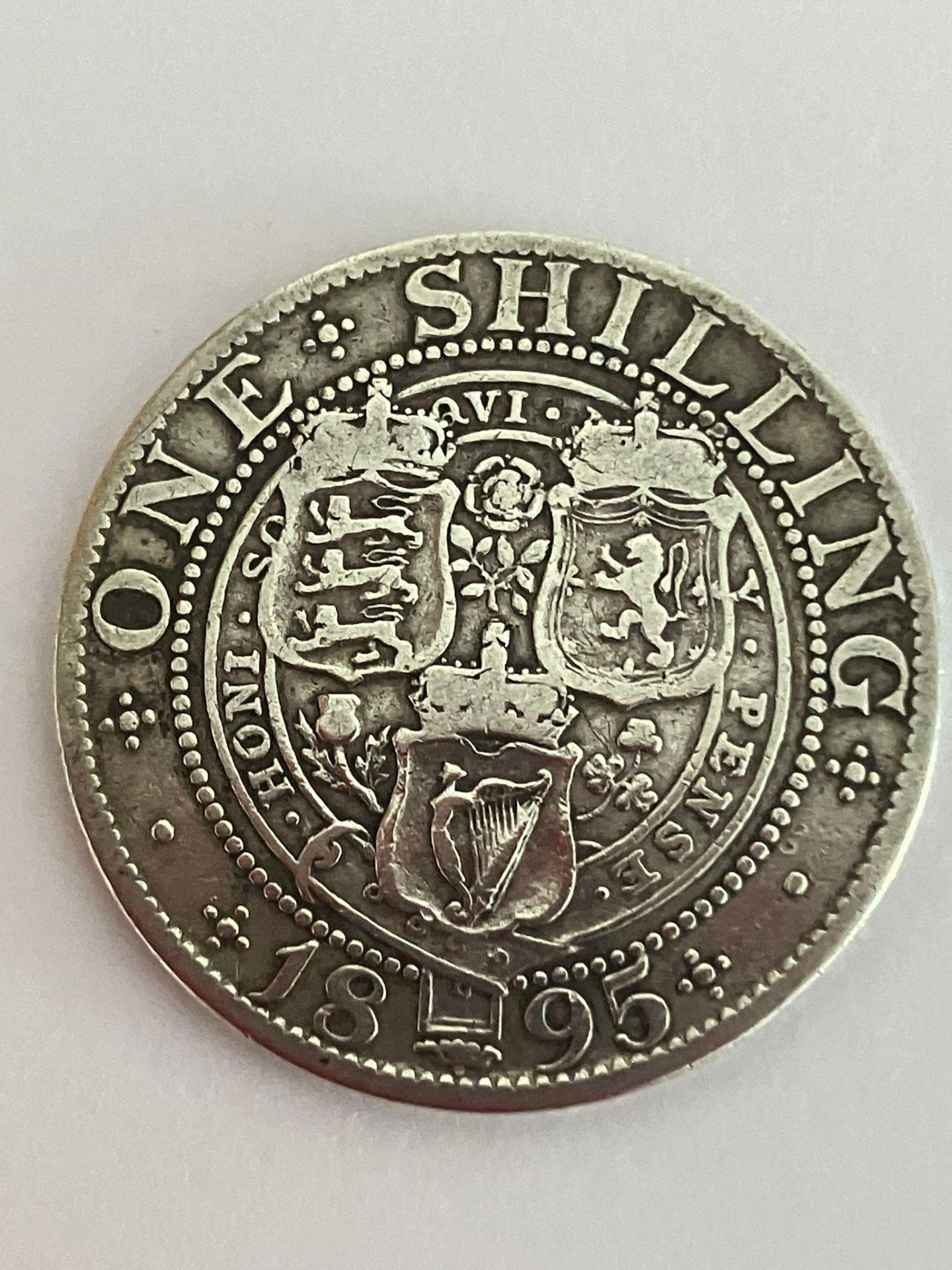 Victorian SILVER SHILLING 1895 in very fine condition. - Image 3 of 3