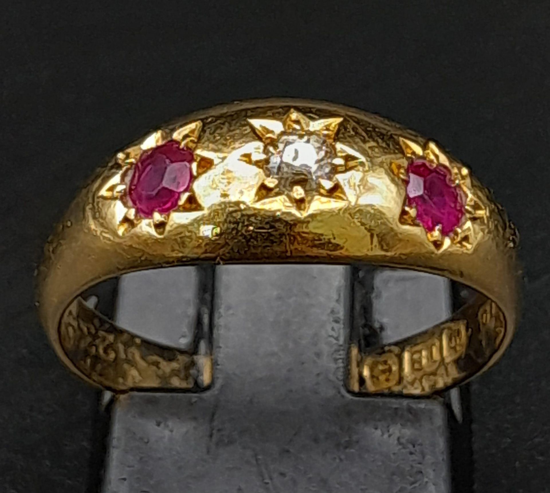 18K YELLOW GOLD ANTIQUE DIAMOND & RUBY 3 STONE RING 3.9G SIZE M 1/2 HALLMARKED BIRMINGHAM 1915