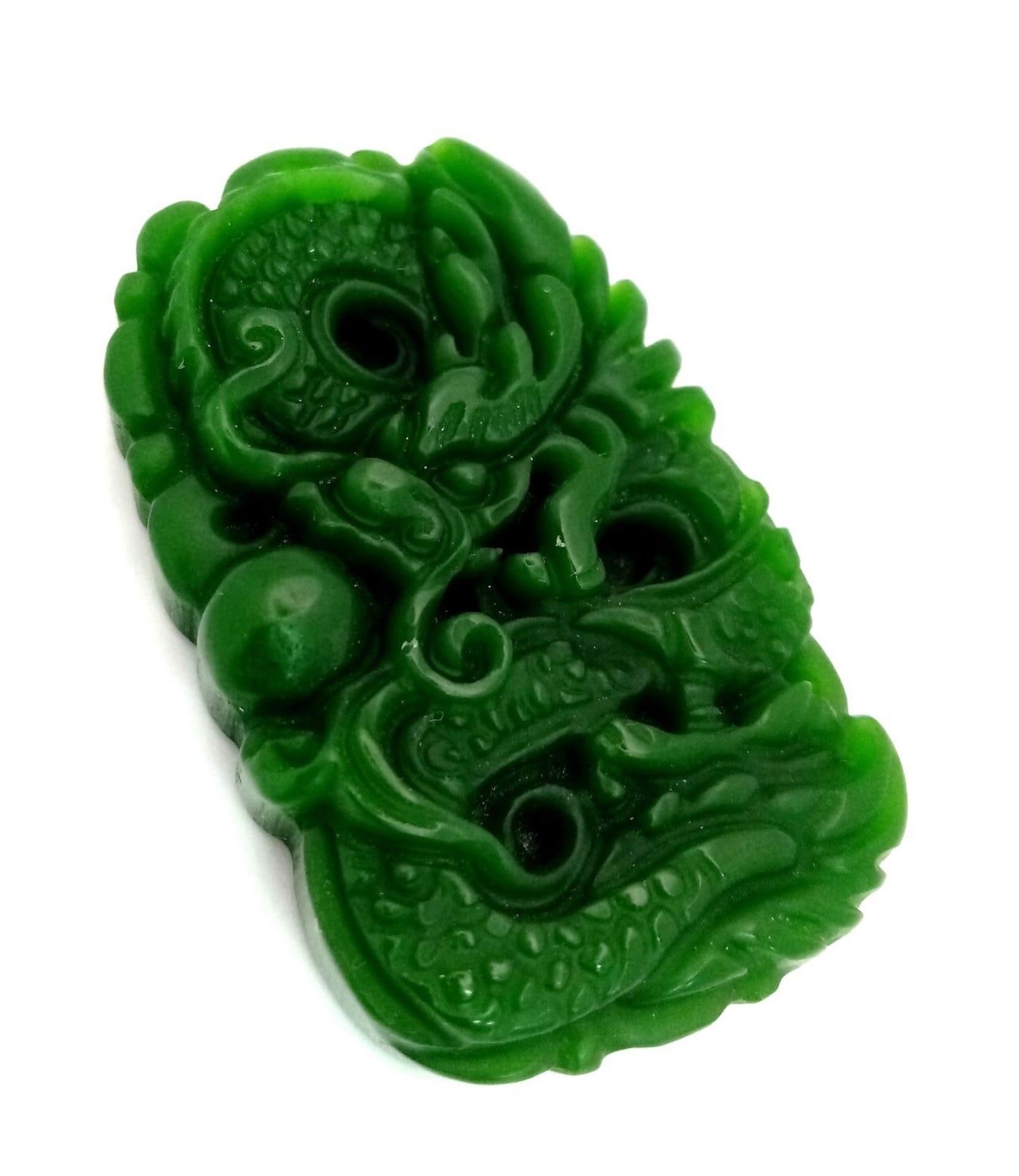A Chinese Green Jade Dragon Pendant. 5cm. - Image 2 of 3