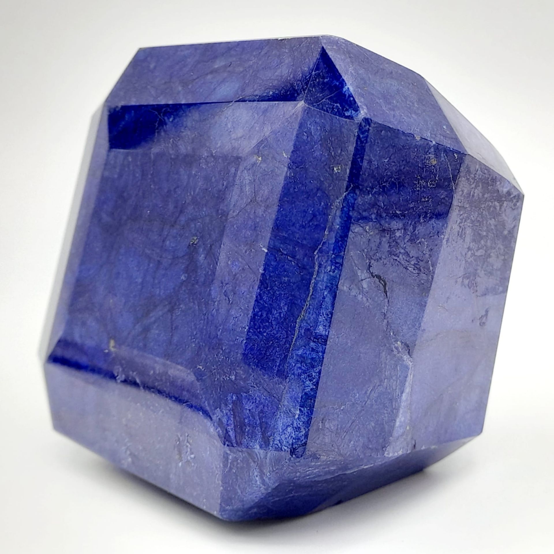 A 4230ct Rare Natural Blue Sapphire, Octagonal Shape. Comes Complete with GLI Certificate. - Image 6 of 8