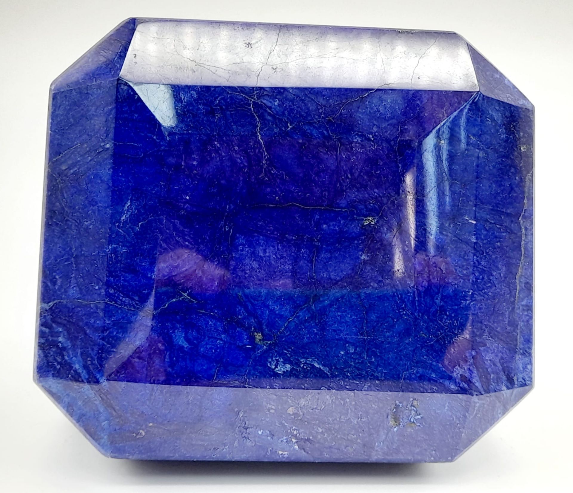 A 4230ct Rare Natural Blue Sapphire, Octagonal Shape. Comes Complete with GLI Certificate. - Image 3 of 8