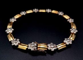 A BEAUTIFUL 18K YELLOW GOLD DIAMOND SET BRACELET, WITH APPROX 0.85CT DIAMONDS FORMING FLOWER PATTERS