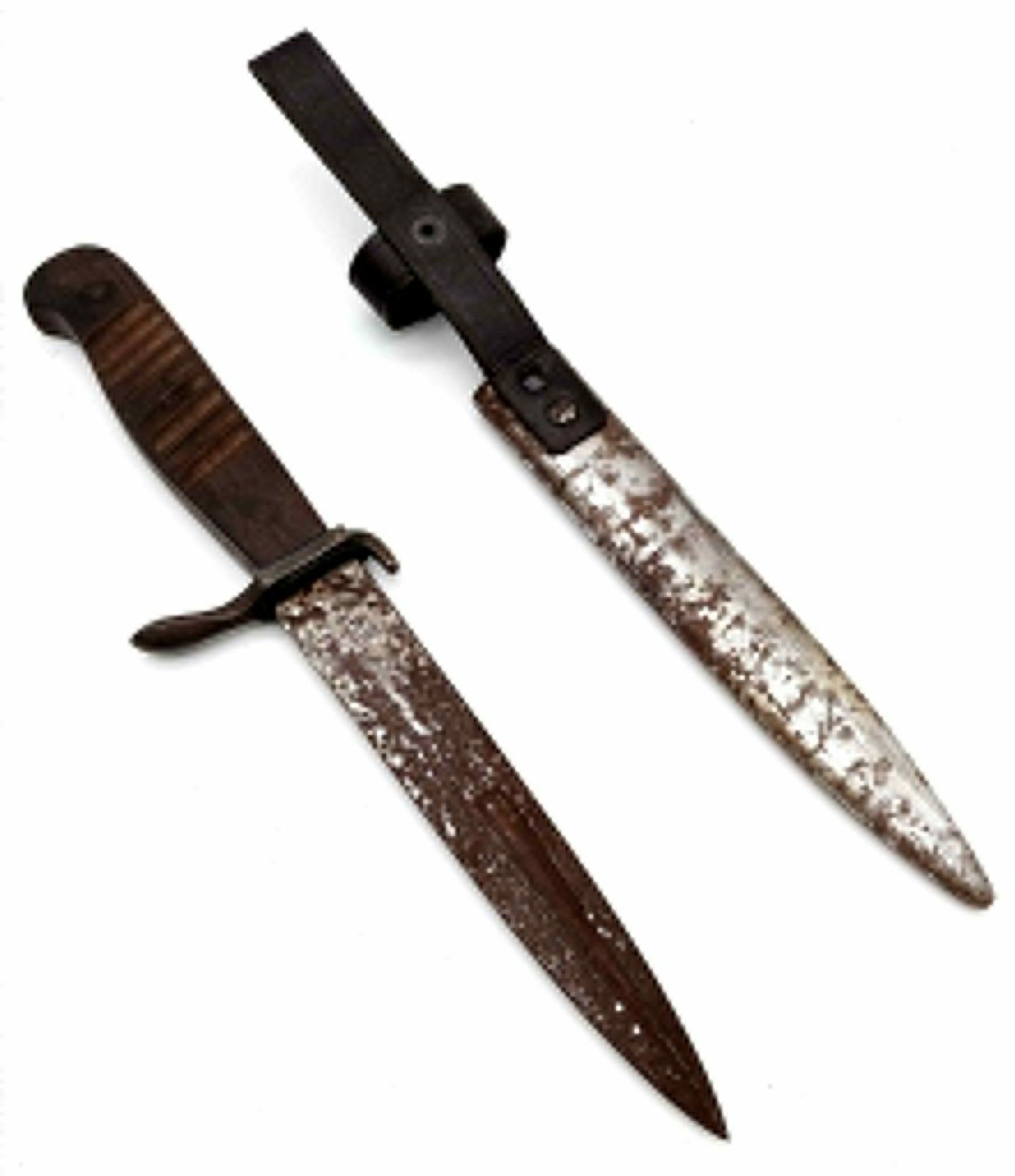 German Close Combat Knife. Used in both WW1 & WW2. - Image 2 of 6