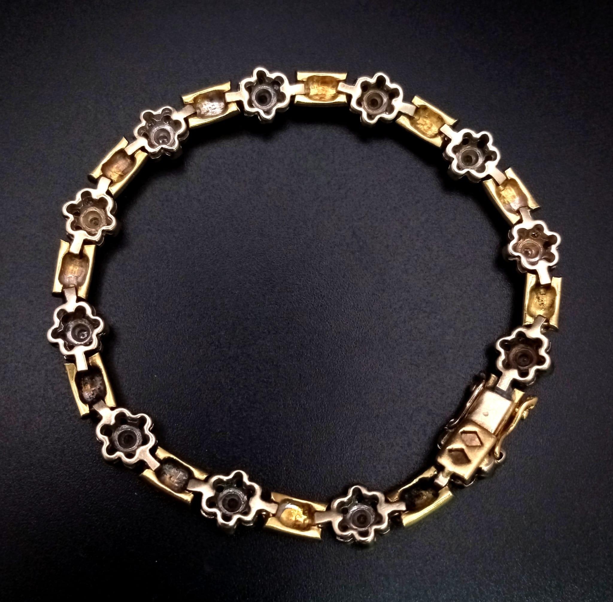 A BEAUTIFUL 18K YELLOW GOLD DIAMOND SET BRACELET, WITH APPROX 0.85CT DIAMONDS FORMING FLOWER PATTERS - Bild 5 aus 5