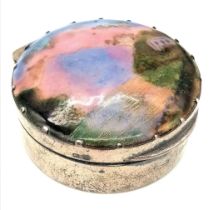 ANTIQUE SILVER SNUFF BOX WITH ENAMEL PATERNED LID , HINGE STILL PERFECT , DATED 1912 . 43gms 5cms