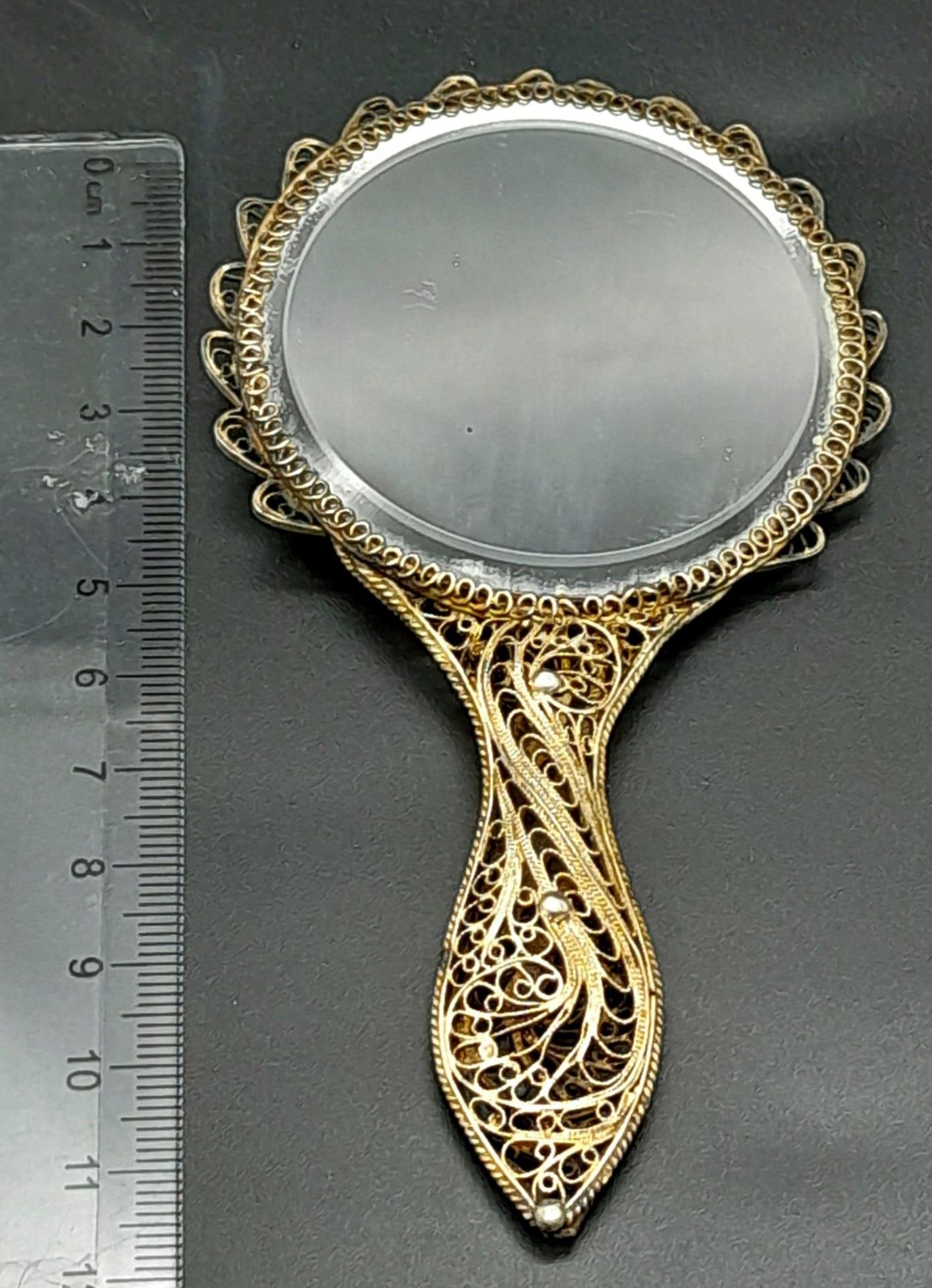 An Antique Silver Filigree Hand Mirror 13cm Length, 67mm Width. - Bild 3 aus 3