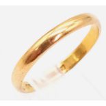 A 22k Yellow Gold Band Ring. Size O. 2.1g weight. Full UK Hallmarks.