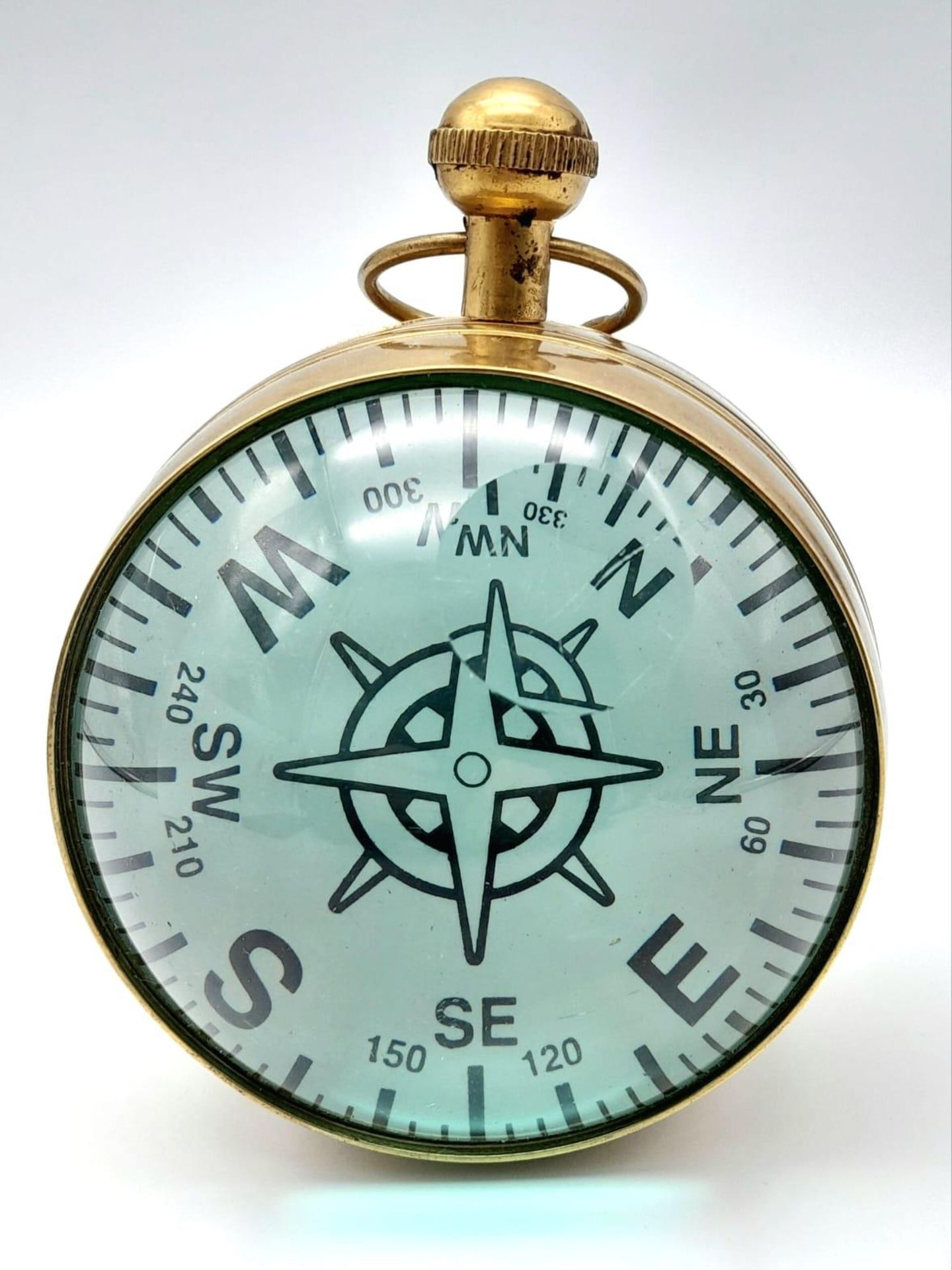 A Railway Regulator Magnification Bedside Ball Clock. 11cm diameter. Battery operated, in working