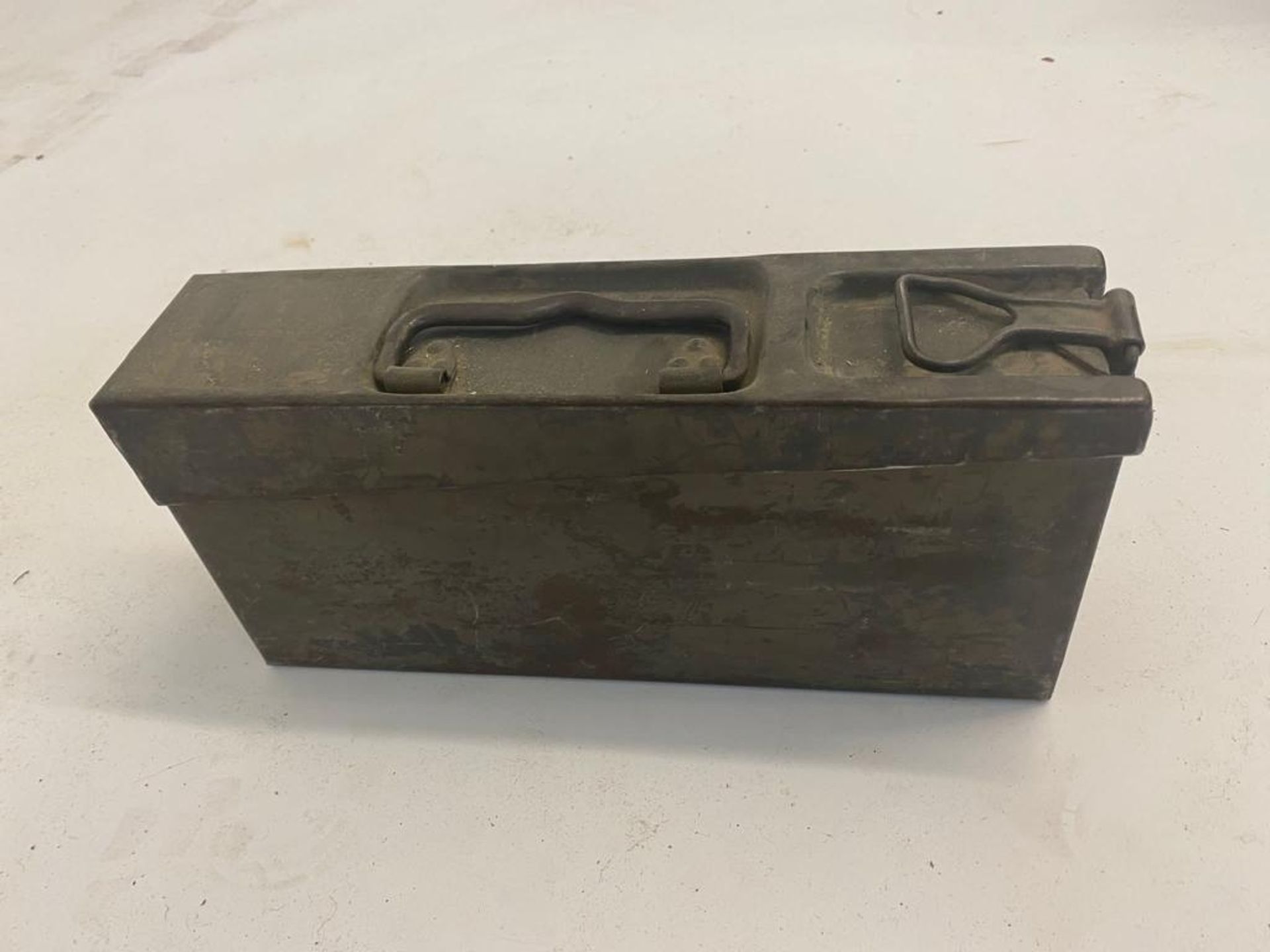 A WW1 German MG08 Ammo Tin with its Original Paint. One end is marked sp152. Ref: ML257