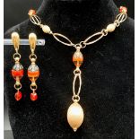 A Gorgeous Italian 18K Yellow Gold and Murano Glass Necklace and Drop Earring Set. Elongated oval
