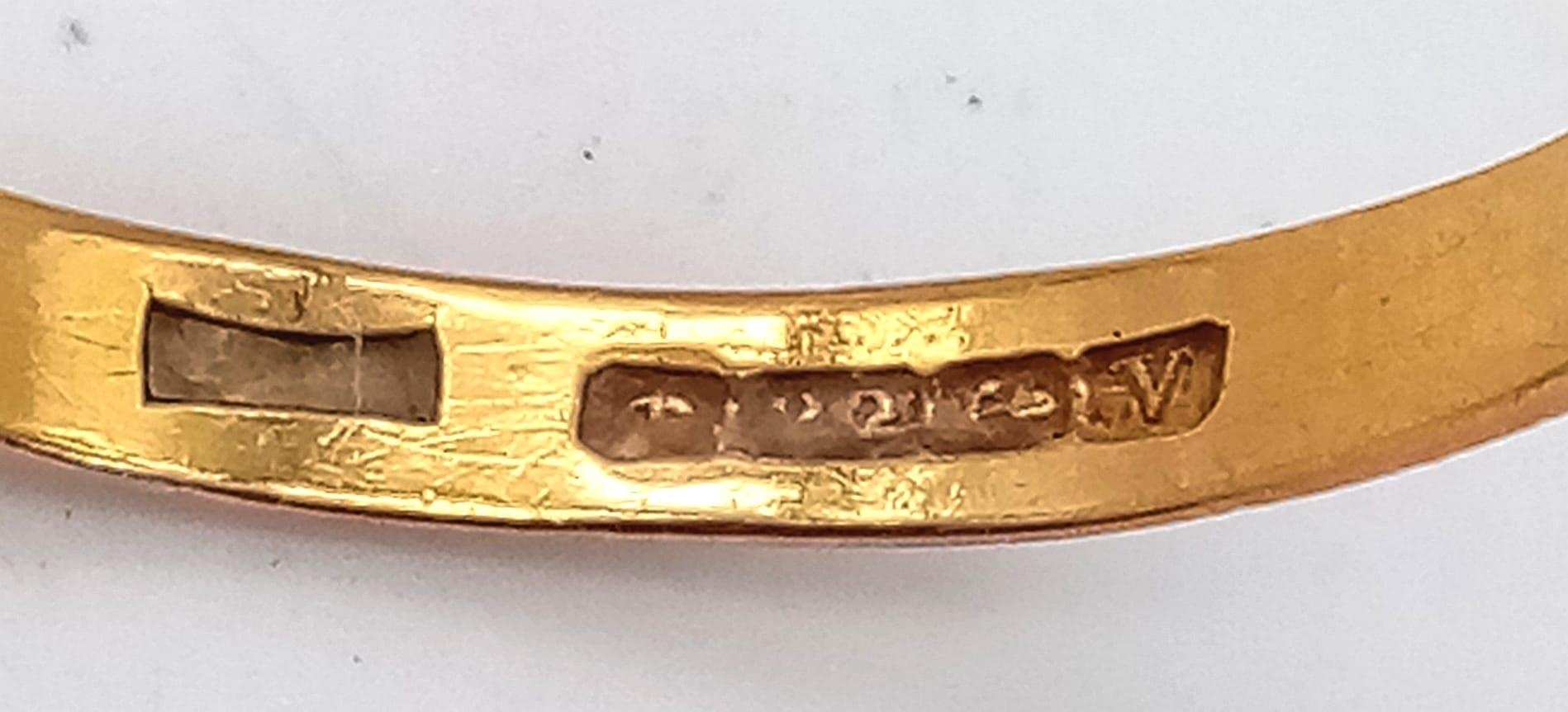 A 22k Yellow Gold Band Ring. Size O. 2.1g weight. Full UK Hallmarks. - Bild 4 aus 4