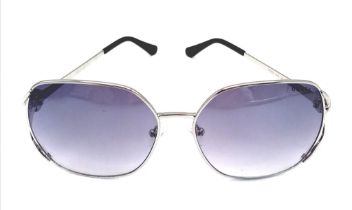 A Pair of Guess Sunglasses. Ref: 13602