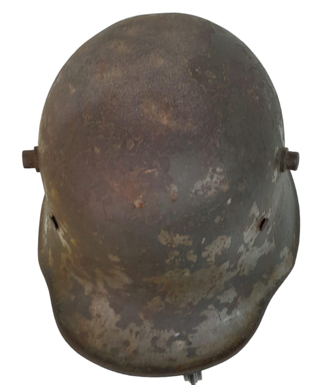 Inter War Period German Friekorps Helmet. A WW1 Imperial German M18 Helmet shell with a 1935 model - Image 3 of 5