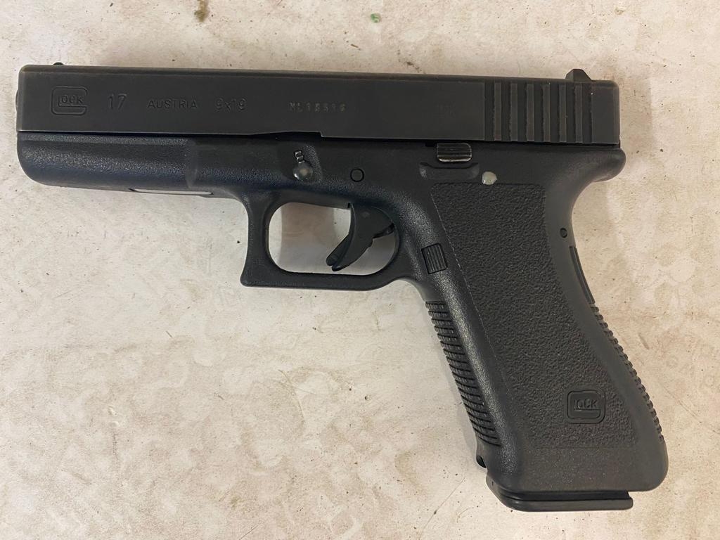 A Deactivated Austrian Glock 17 - 9mm Second Generation Pistol. Latest EU deactivation