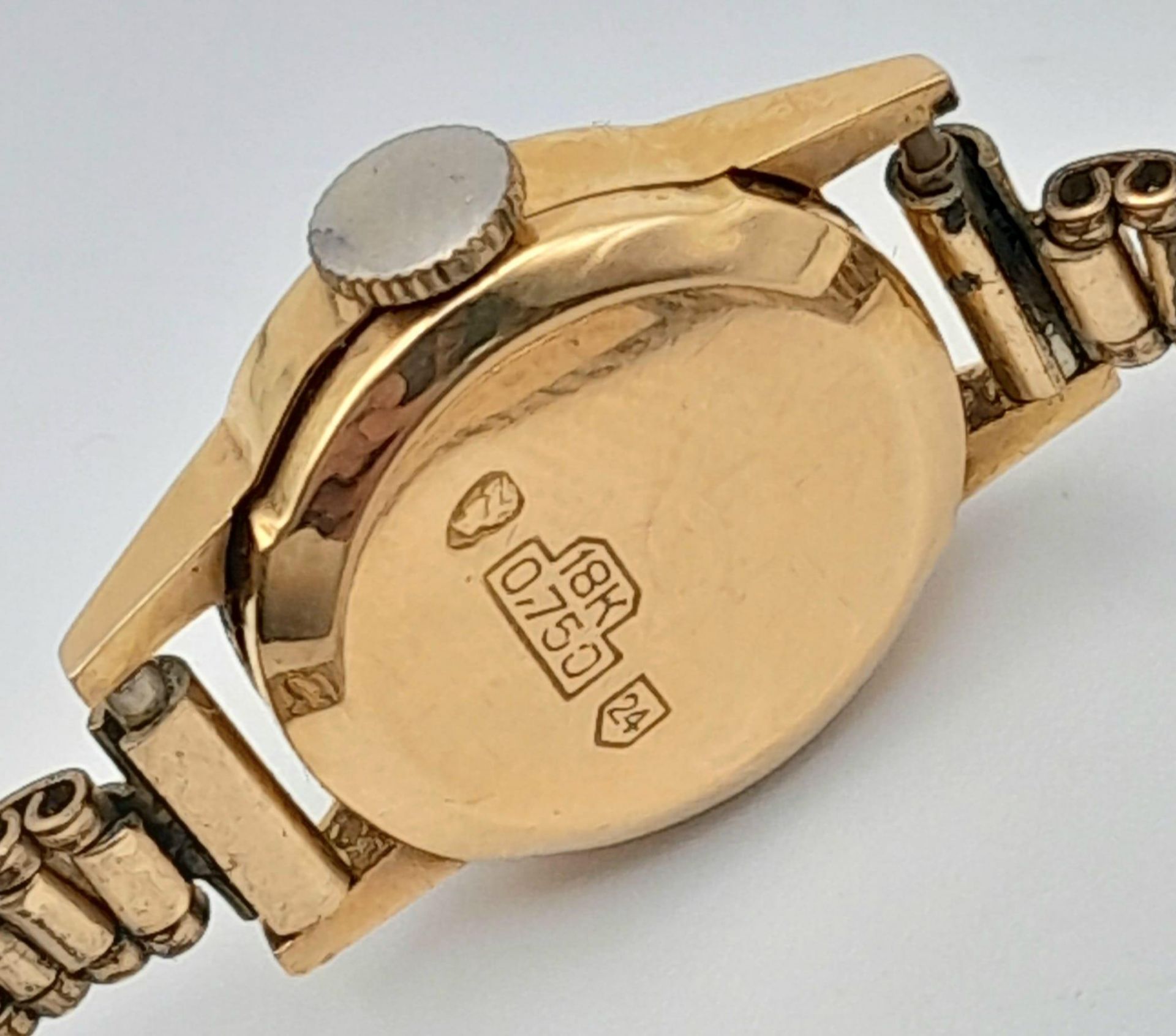 A Vintage 18K Gold Cased Mudo Ladies Watch. Rolled gold bracelet. 18k gold case. Mechanical - Image 5 of 6