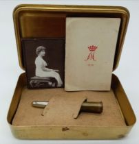 WW1 British Princess Mary Xmas 1914 Gift Tin complete with original contents of cigarettes and