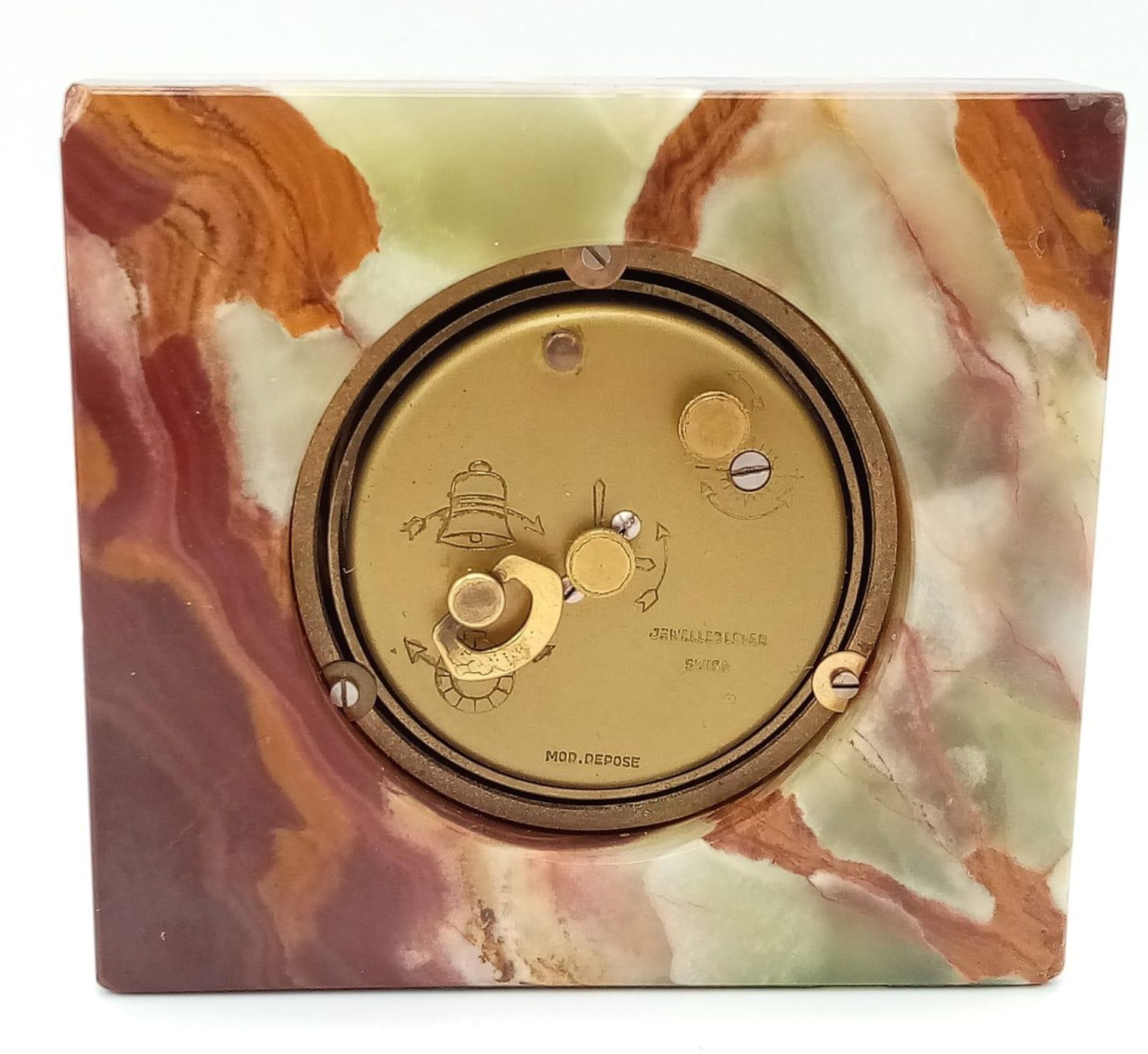 A Vintage Matthew Norman Onyx Desk Clock. Mechanical movement in good condition and working order. - Bild 2 aus 3