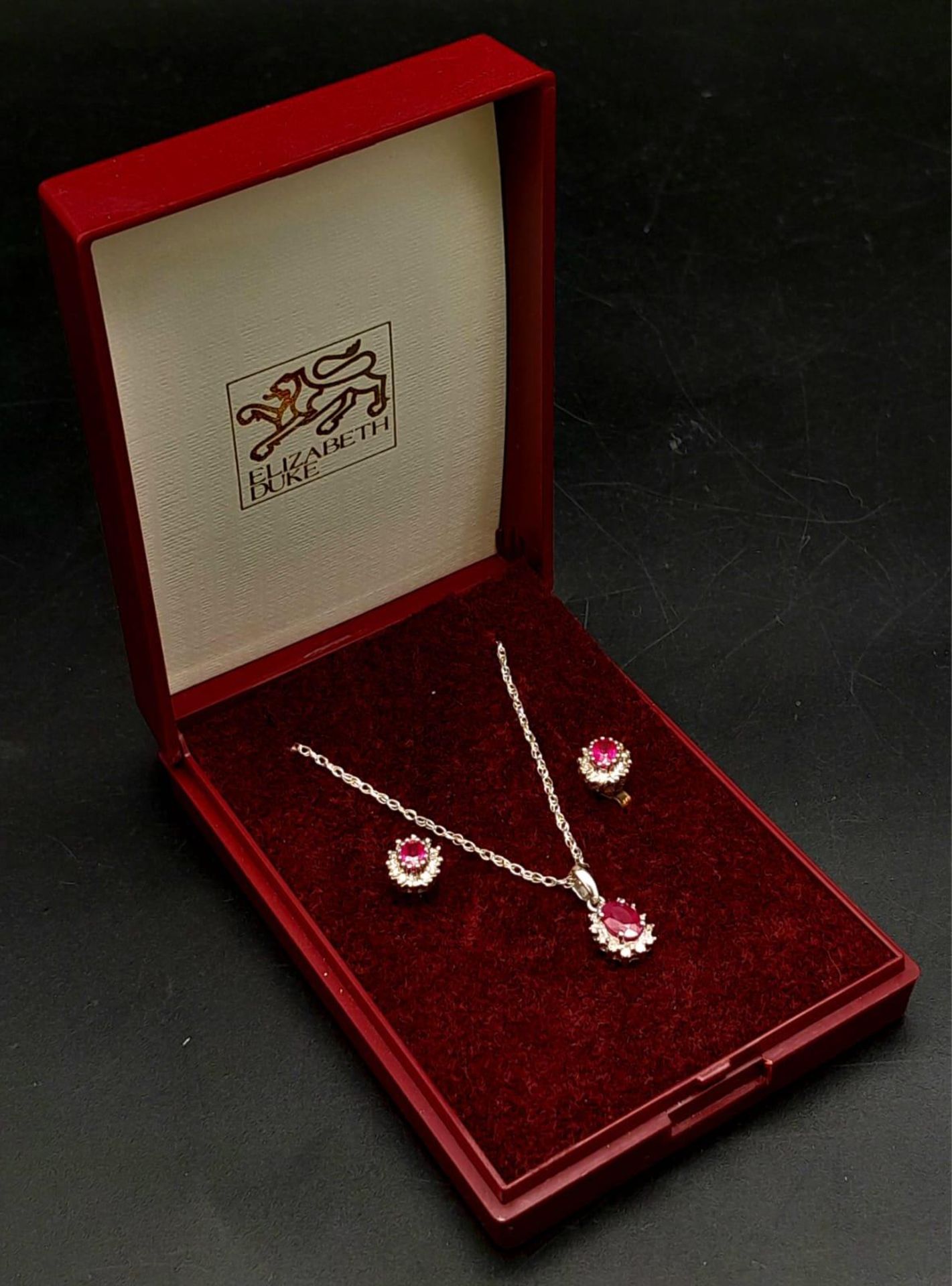 A Matching 9 Carat Gold Ruby and Diamond Earring Set. Necklace 46cm Length White Gold Chain, Pendant - Bild 6 aus 10