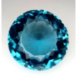 A Beautiful 37ct Round Cut Faceted Aqua Marine Gemstone. Trillion faceted cut base. No visible marks