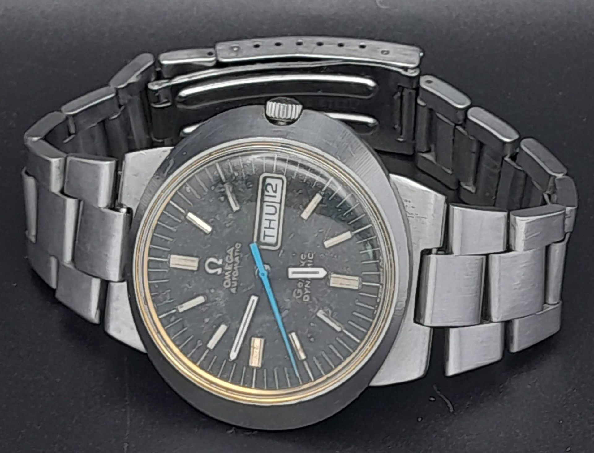 A Vintage Omega Automatic Dynamic Gents Watch. Stainless steel strap and oval case - 42mm. Black - Bild 6 aus 13