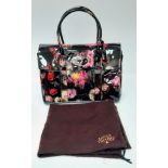 Mulberry Classic Bayswater Handbag in Scribbly Floral Patent Leather. Authentic Mulberry Handbag