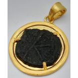 A 925 gilded silver Ancient Roman Coin Pendant. Total weight 9g. Come with a presentation box.