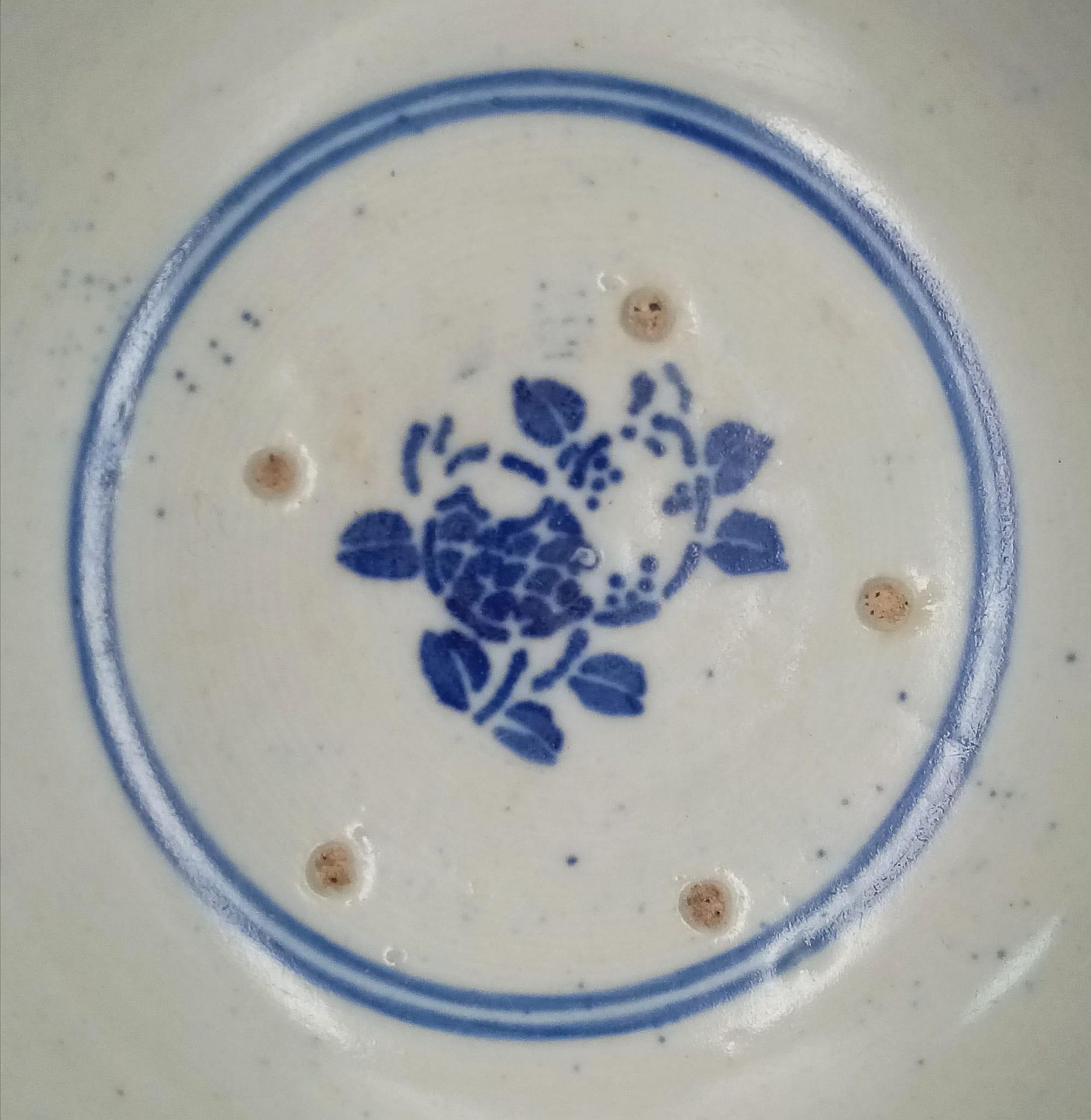 Two 15th Century Chinese Blue and White Rice Bowls. 13cm diameter. Please see photos for - Bild 5 aus 5