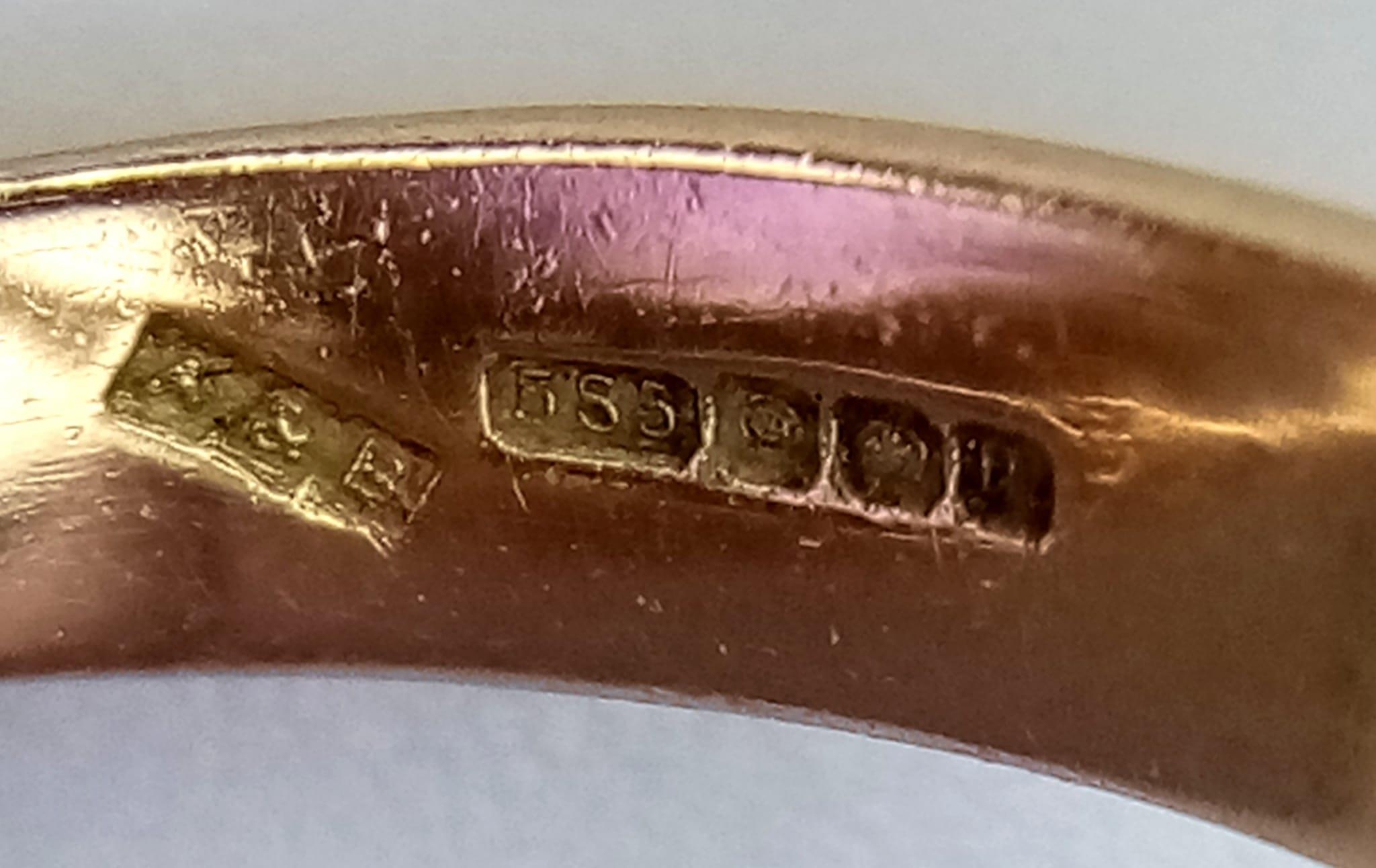 AN 18K YELLOW GOLD DIAMOND & PURPLE STONE ( BELIEVED TO BE AMETHYST ) COCKTAIL RING, WITH A LARGE - Image 6 of 6