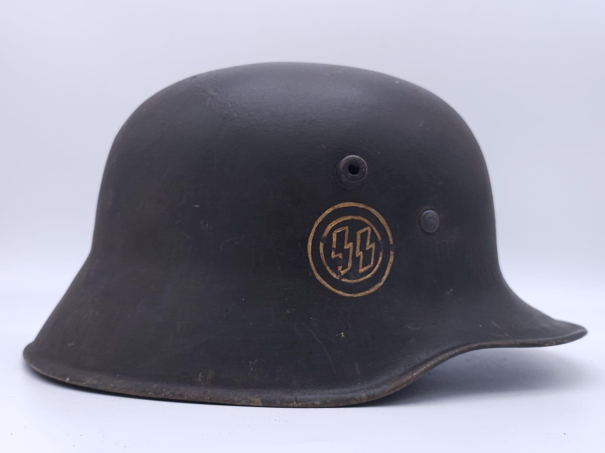 3rd Reich Transitional SS-VT M18 Helmet. - Image 4 of 9
