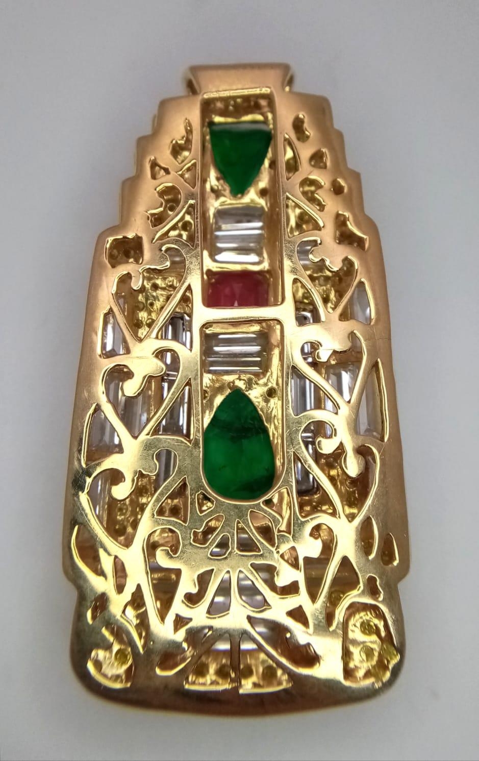 An Art Deco Style 18K Yellow Gold Gemstone Pendant - Set with two triangular emeralds and an oval - Image 9 of 9