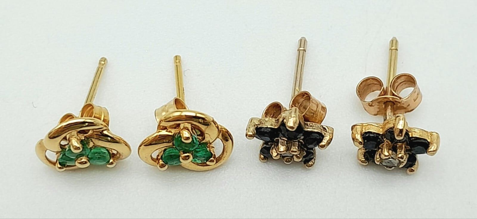 Two Pairs of 9K Yellow Gold Gem Earrings. Emerald and Sapphire. 1.47g total weight. - Image 2 of 3