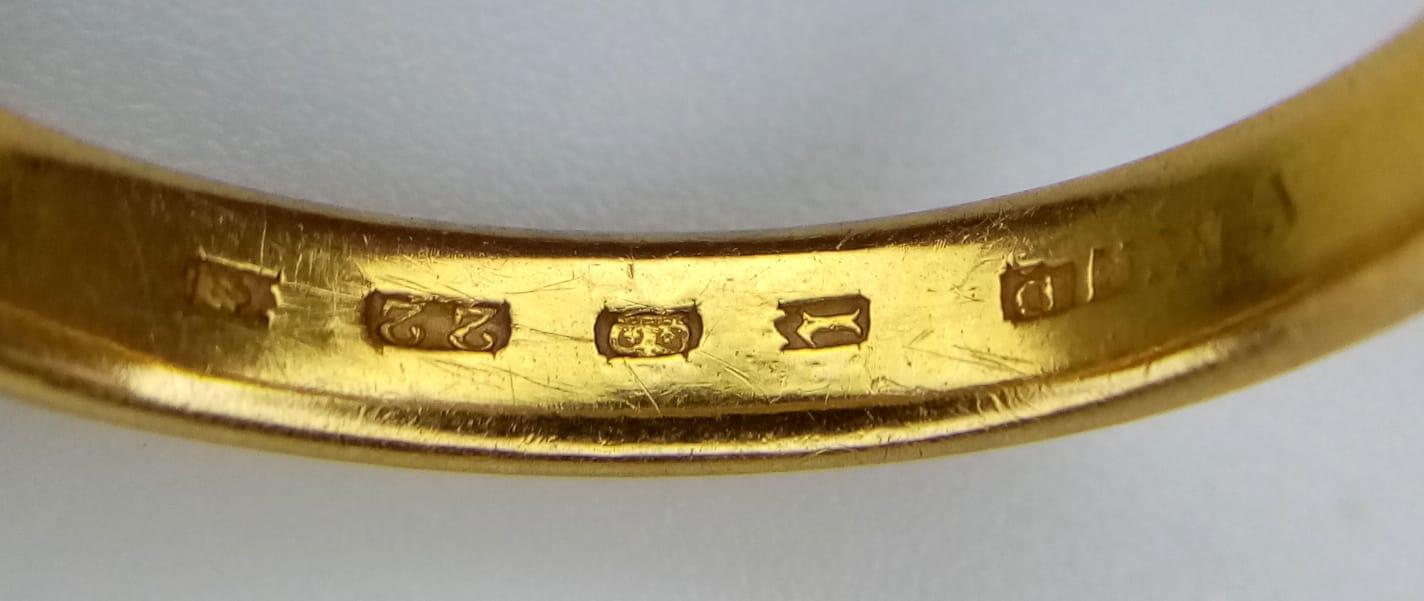 A Vintage 22K Yellow Gold Band Ring. Size P. 5.11g weight. Full UK hallmarks. - Image 4 of 4