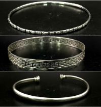Trio of Sterling Silver bracelets. Various vintage designs with a 7cm diameter. Weight: 17.4g