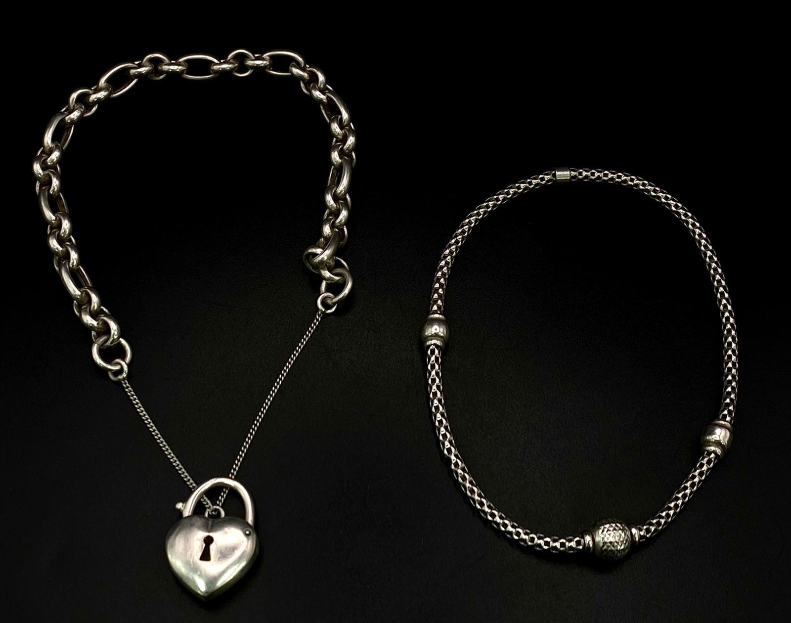 Two 925 Sterling Silver Bracelets - Figaro Link with Heart Clasp and Matrix Slip On. 20g total - Image 2 of 6