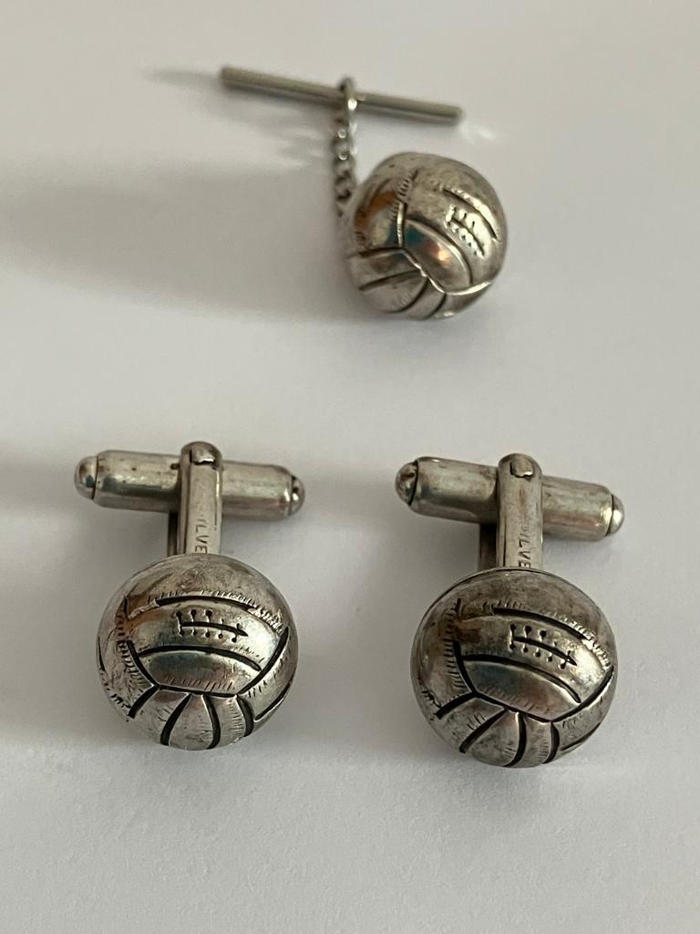 Vintage SOLID SILVER FOOTBALL CUFFLINKS with matching SILVER TIE PIN. - Image 2 of 2