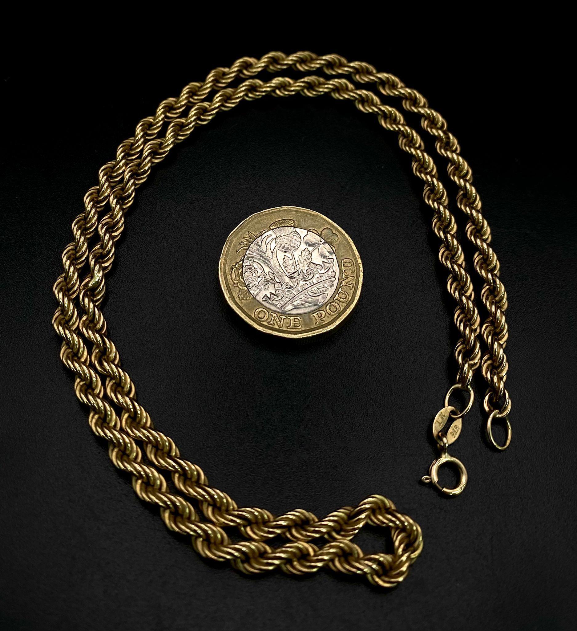 A 9K GOLD 44cms TWIST LINK CHAIN . 6gms - Image 5 of 6